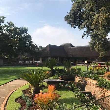Nkanga Lodge Accommodation & Venue كمبتون بارك المظهر الخارجي الصورة