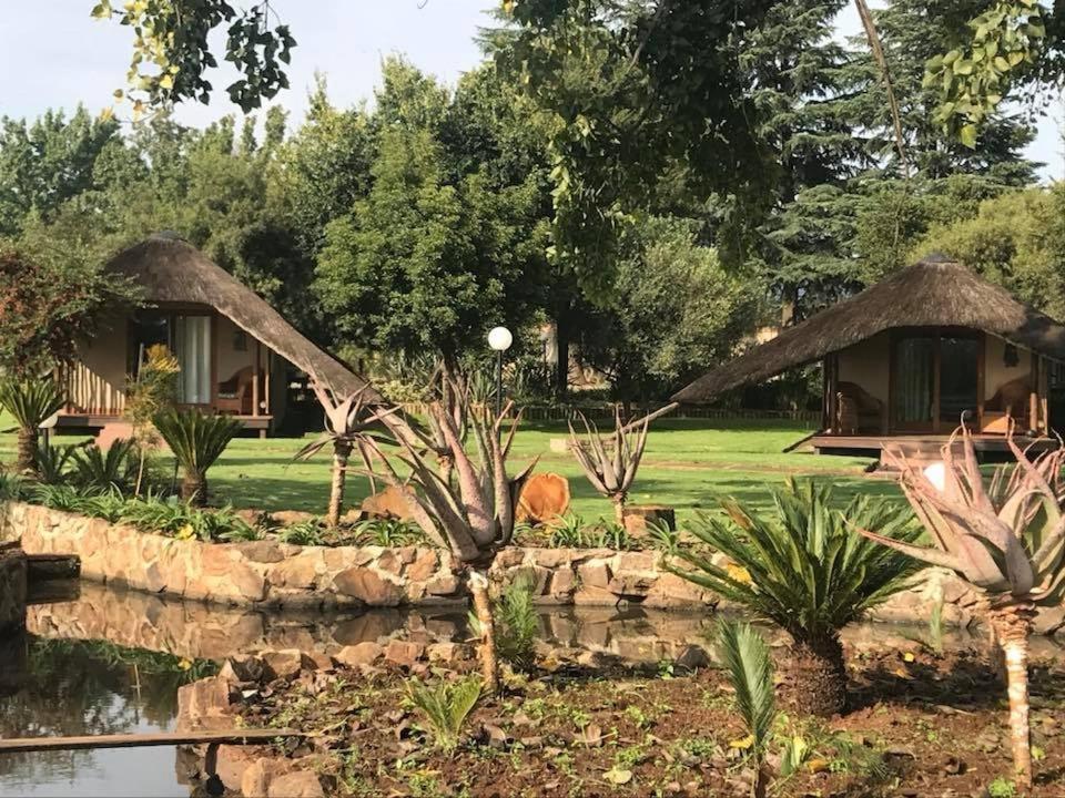 Nkanga Lodge Accommodation & Venue كمبتون بارك المظهر الخارجي الصورة