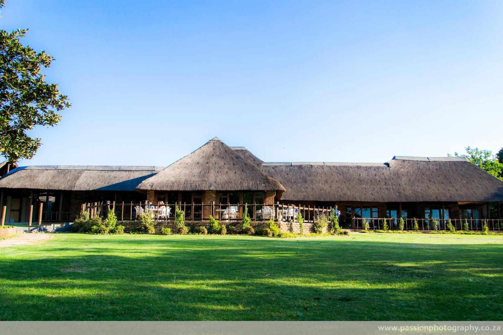 Nkanga Lodge Accommodation & Venue كمبتون بارك المظهر الخارجي الصورة