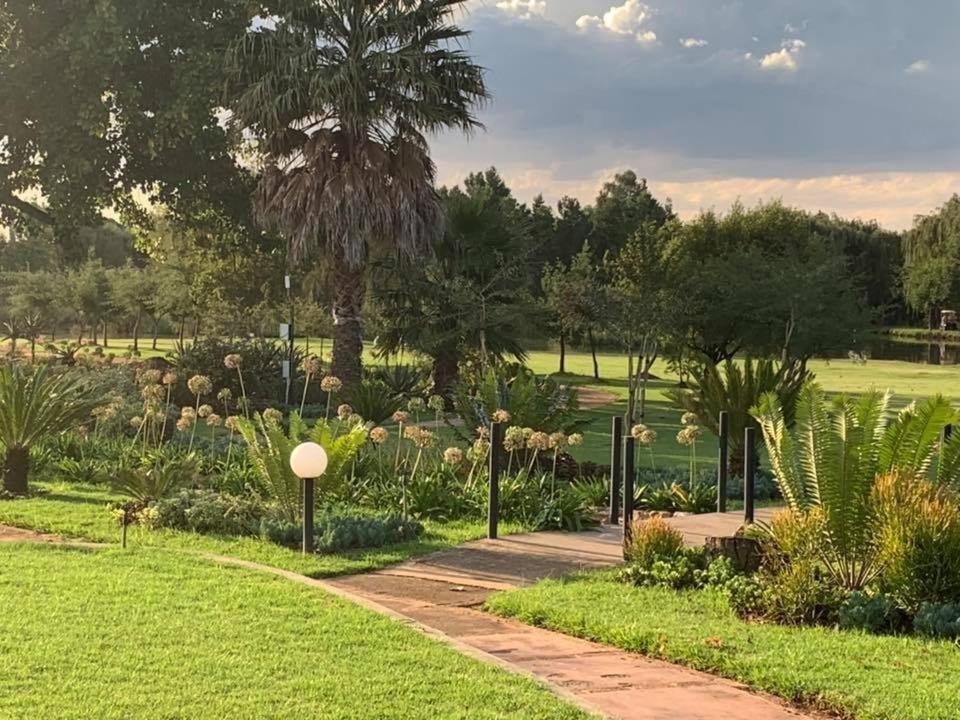 Nkanga Lodge Accommodation & Venue كمبتون بارك المظهر الخارجي الصورة
